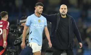 Carragher: 'Nên trân trọng từng phút còn lại của Guardiola tại Ngoại hạng Anh'